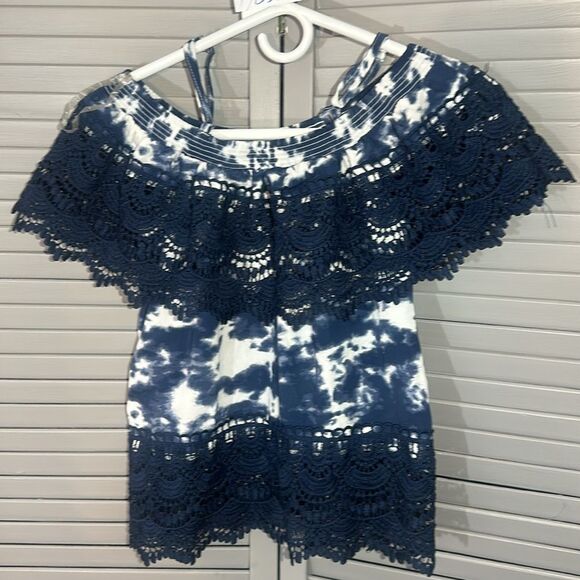 No Boundaries Top Women med. Blue Off the Shoulder Ruffle Lace Adjustable Strap - Picture 2 of 10